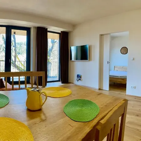 Apartment U Kola Na Brcalniku Hojsova Straz